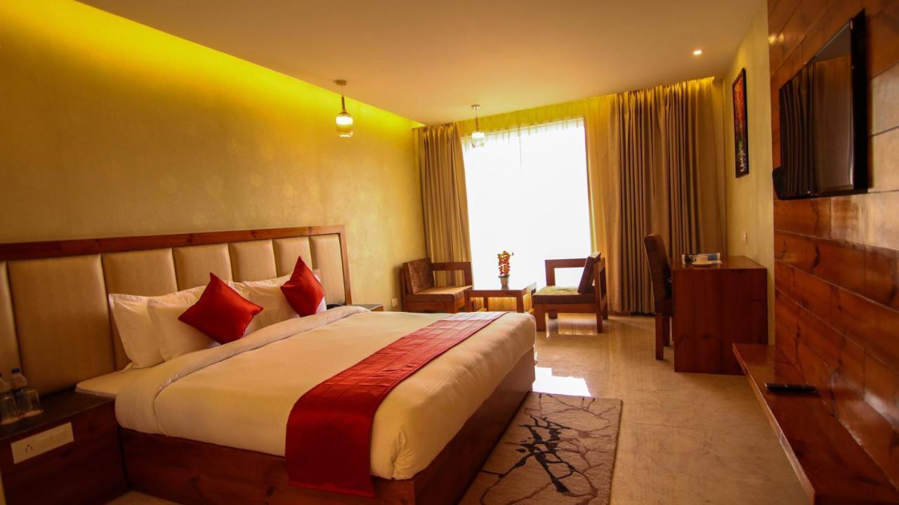 Golden Fern Resort Shimla Exterior foto