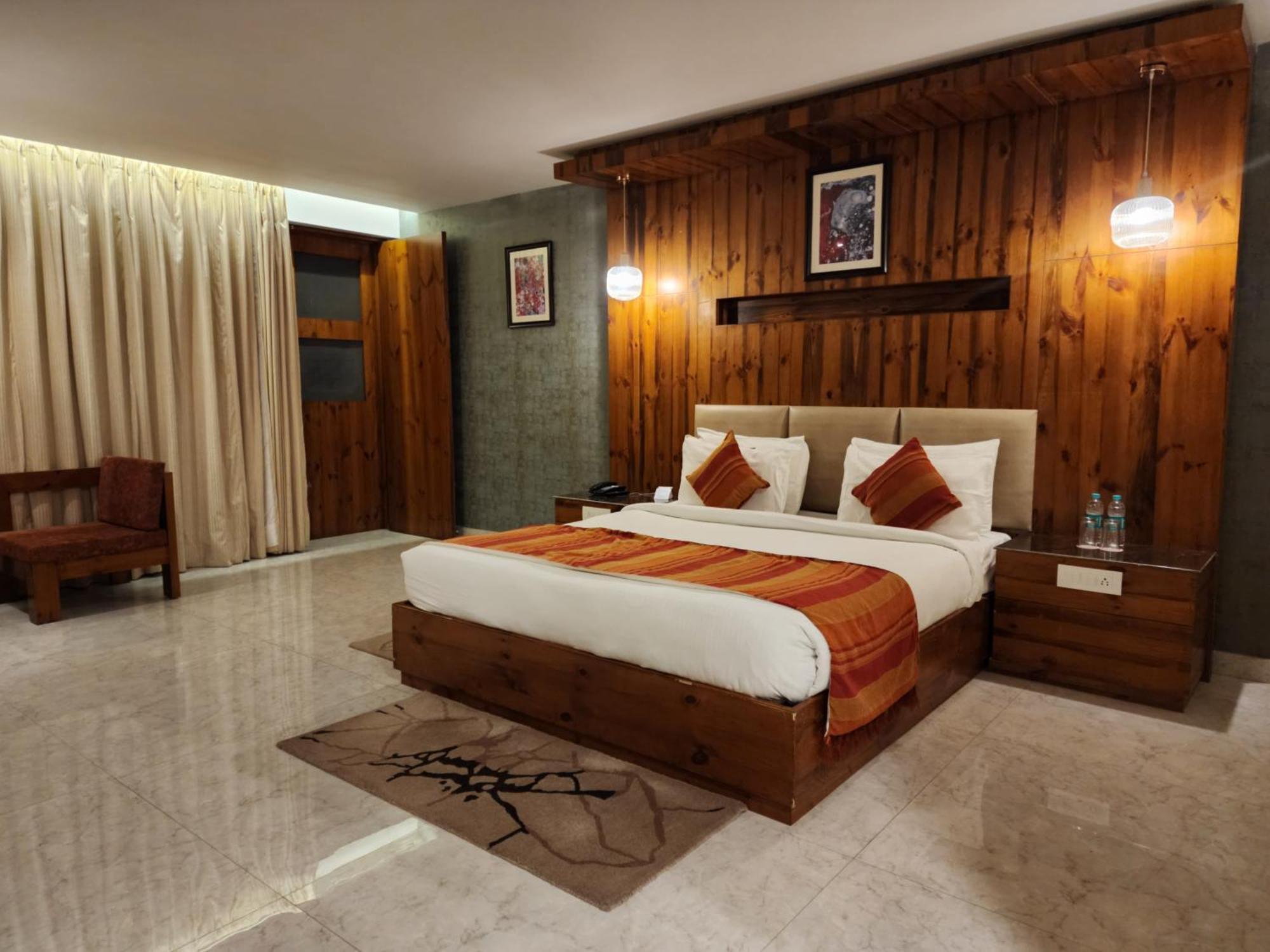 Golden Fern Resort Shimla Exterior foto