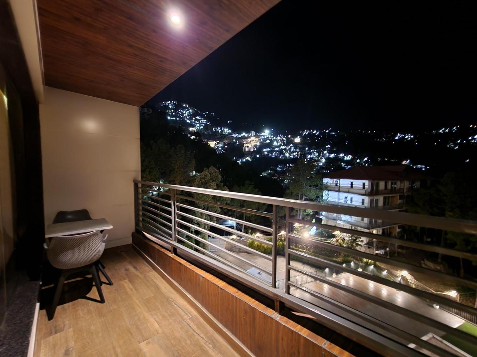 Golden Fern Resort Shimla Exterior foto